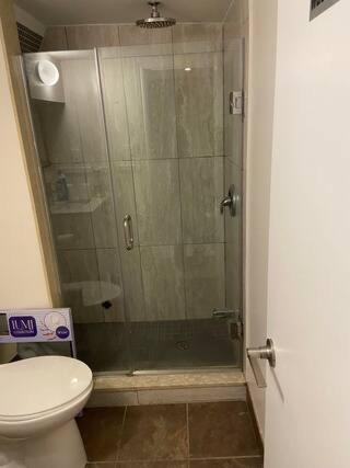 Basemewnt Room With Private Bathroom 36C Торонто Екстер'єр фото